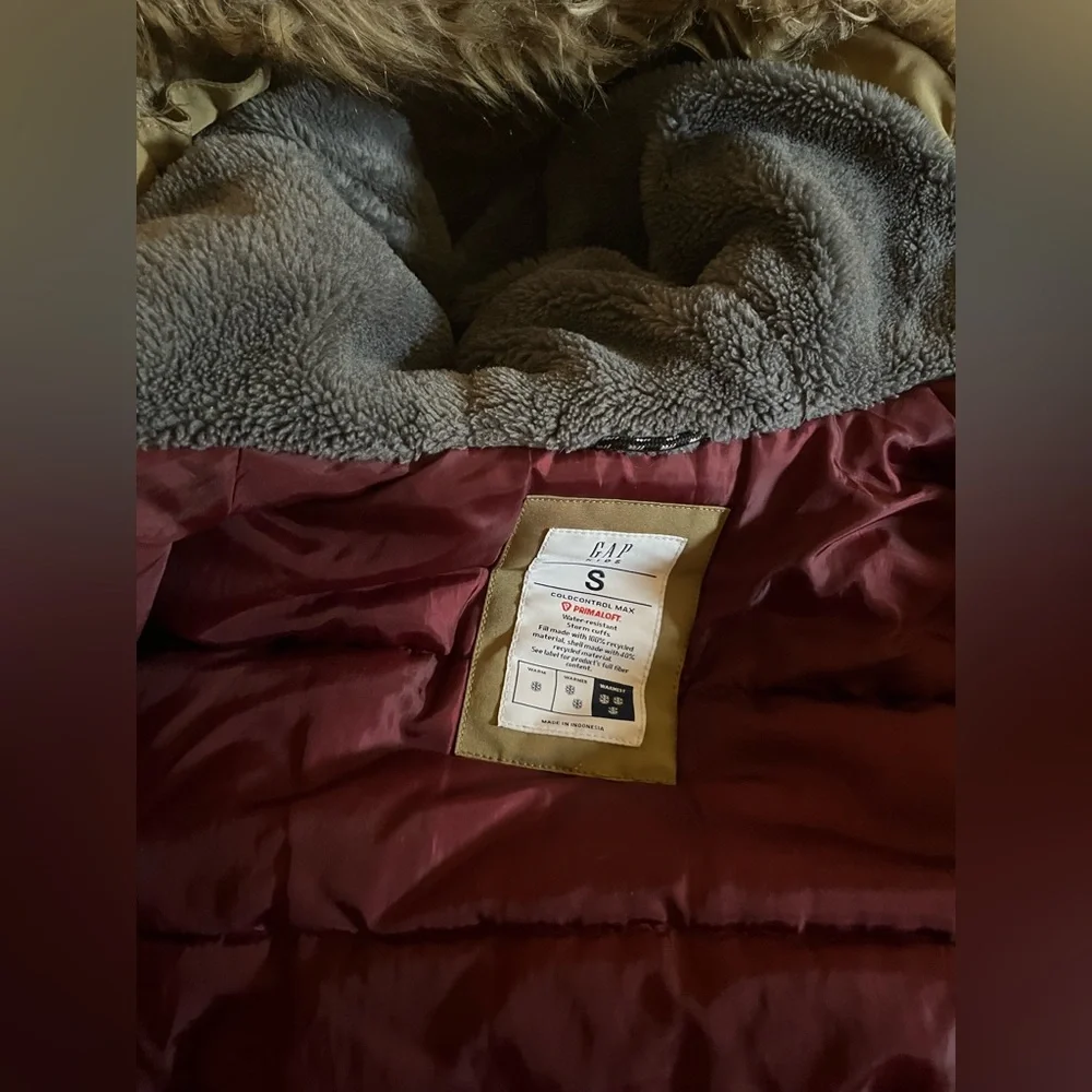 GAP Burgundy and Tan Parka with Fur Hood - Picture 2 of 6